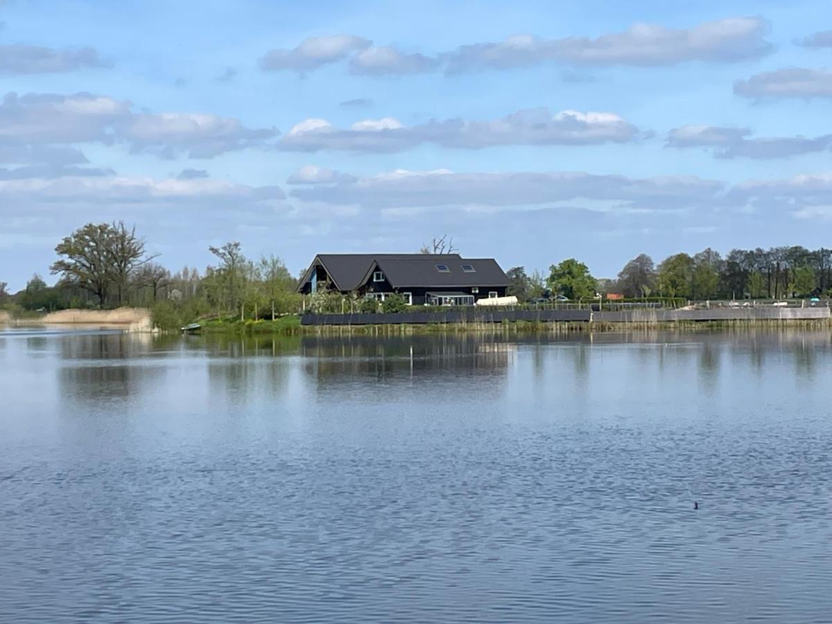 Het Riethuis Holthone Buitenkant foto